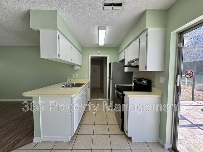 Building Photo - 12484 Curry Dr