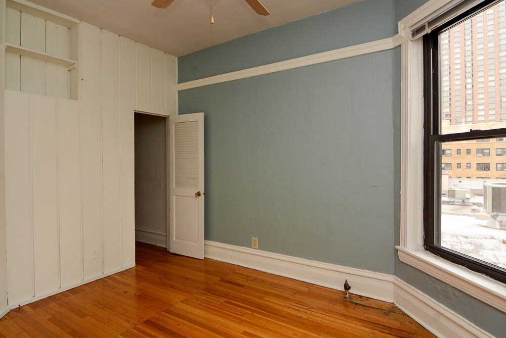 Building Photo - 1219 N Dearborn
