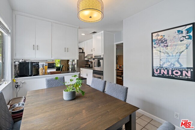 Building Photo - 12237 Hesby St