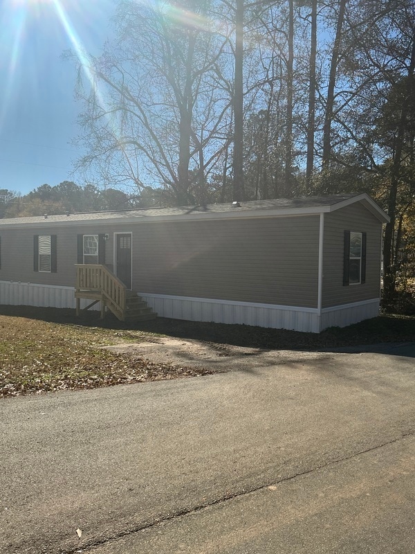 Building Photo - 22 Poole Cir