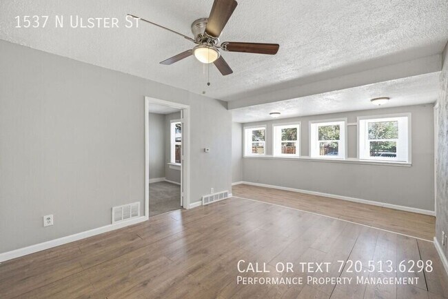 Building Photo - 1537 Ulster St