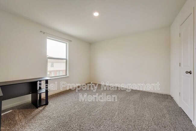 Building Photo - 8408 Buck Mountain Pass