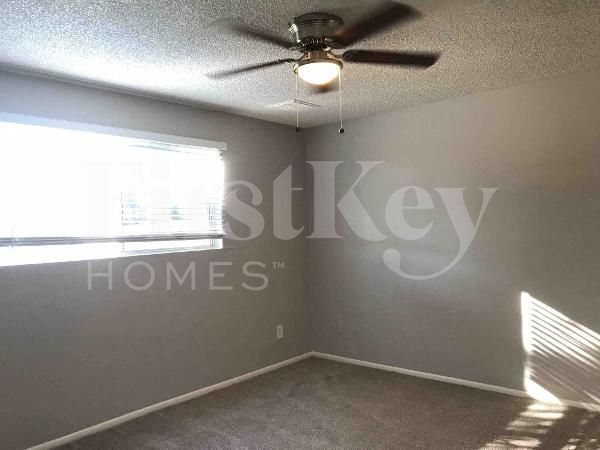 Building Photo - 4635 West Palo Verde Avenue