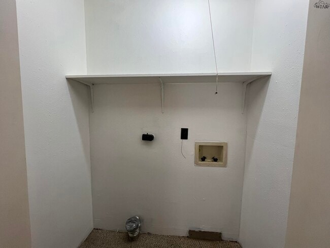 Building Photo - 610 S Bond St