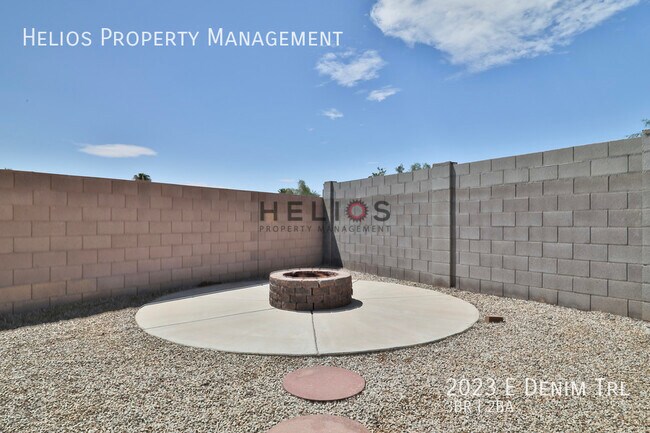 Building Photo - 2023 E Denim Trail