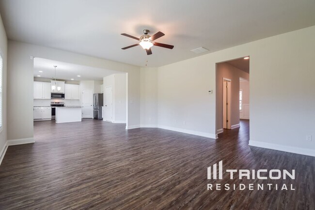 Building Photo - 4203 Bella View Dr