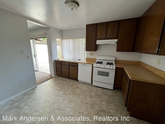 Building Photo - 3 br, 2.5 bath House - 1657 ASPEN VILLAGE WAY