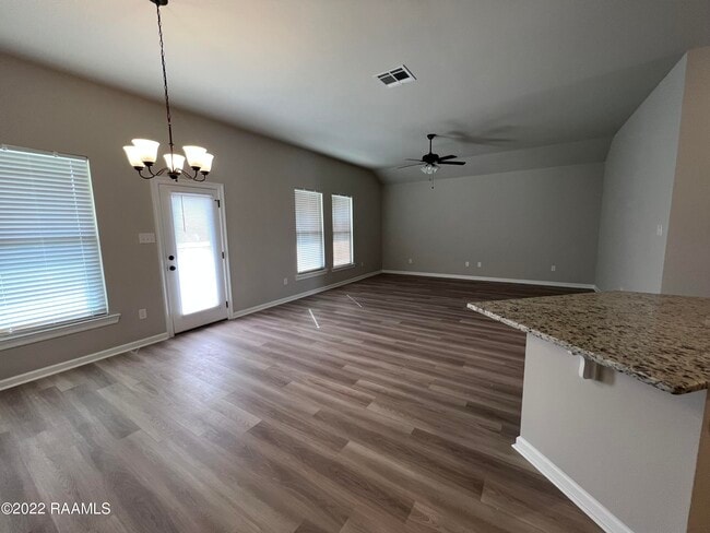 Building Photo - 304 Tall Meadows Ln