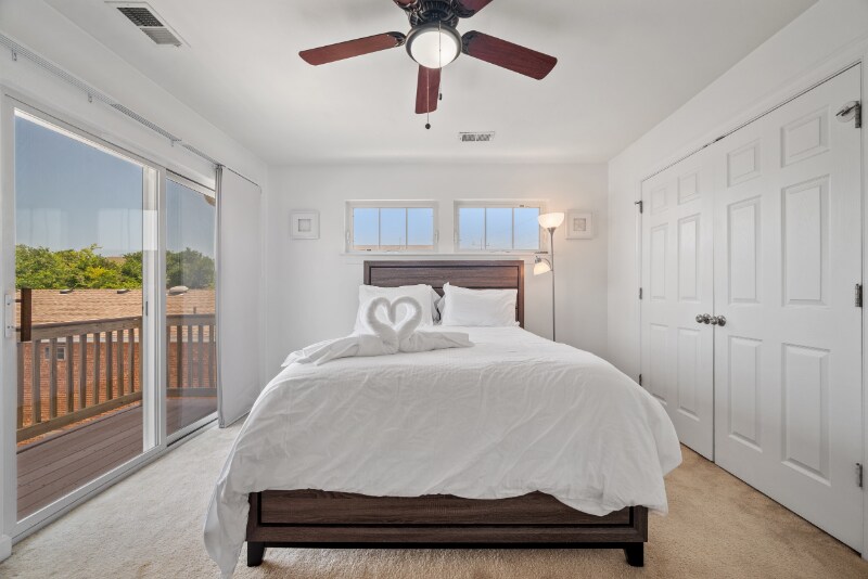 Building Photo - 980 W Ocean View Ave