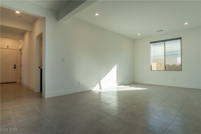 Building Photo - 3248 Waterstone Ave