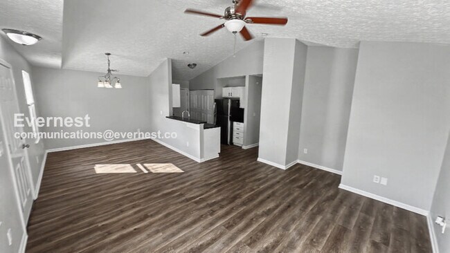 Building Photo - 1475 Pineland Ct