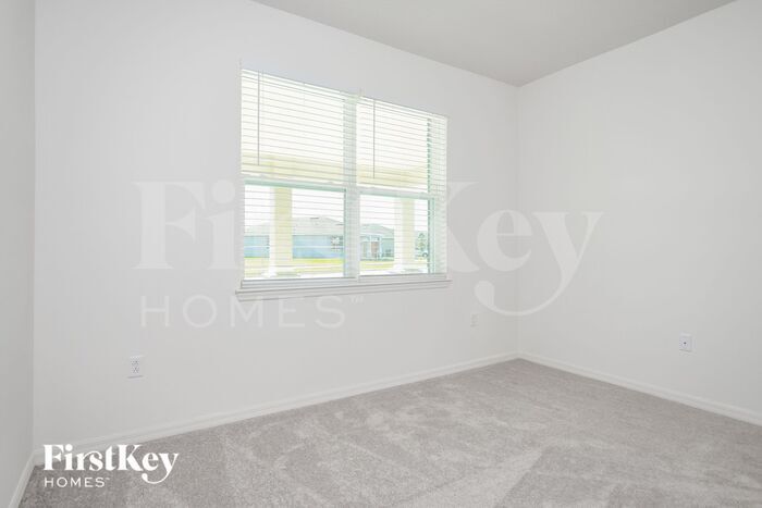 Building Photo - 1242 Ponca Rd