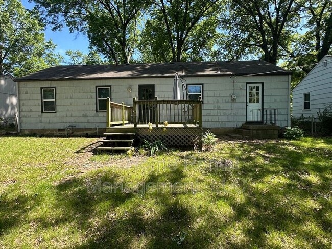 Building Photo - 4828 W 62nd Terrace