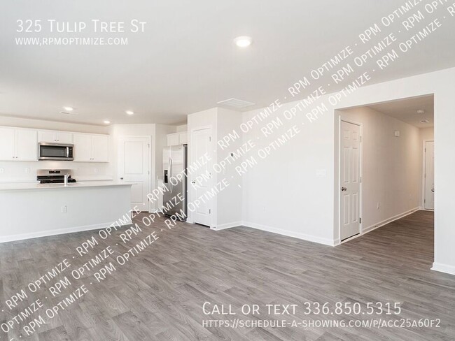 Building Photo - 325 Tulip tree St