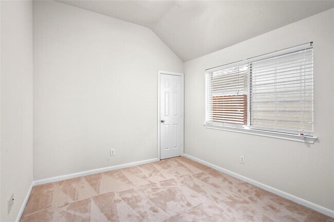 Building Photo - 17807 N White Tail Ct