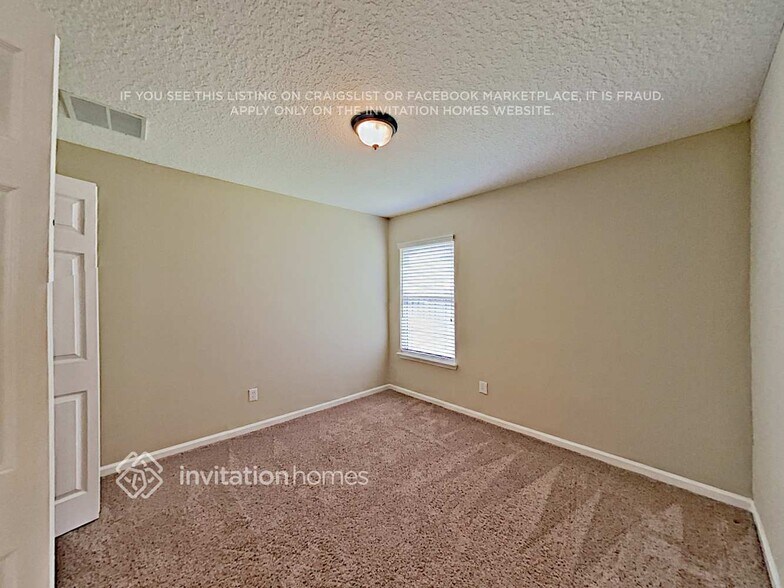 Building Photo - 353 Sparrow Branch Cir