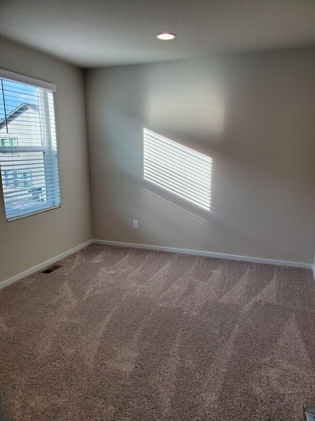 Building Photo - Beautiful 4 Bedroom Home In Cheney Coming Soon!