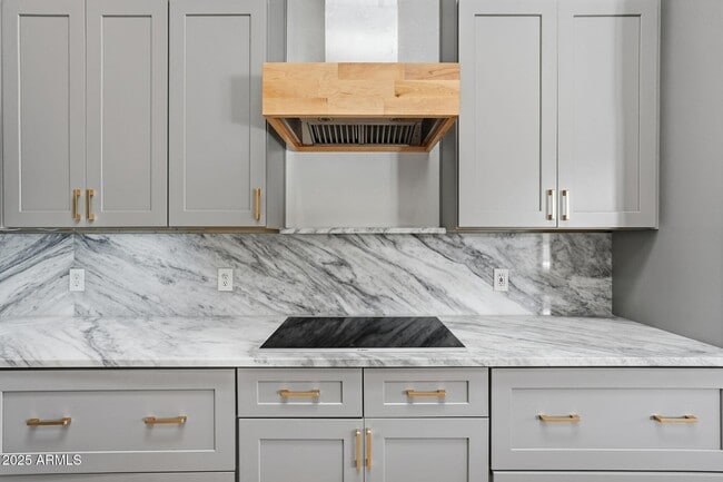 Building Photo - 11415 N 44th St