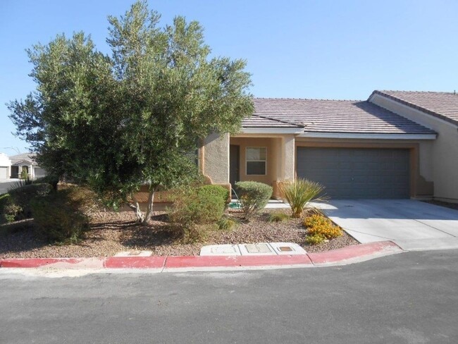 Building Photo - Cute Single Story Home in NW Gated Community