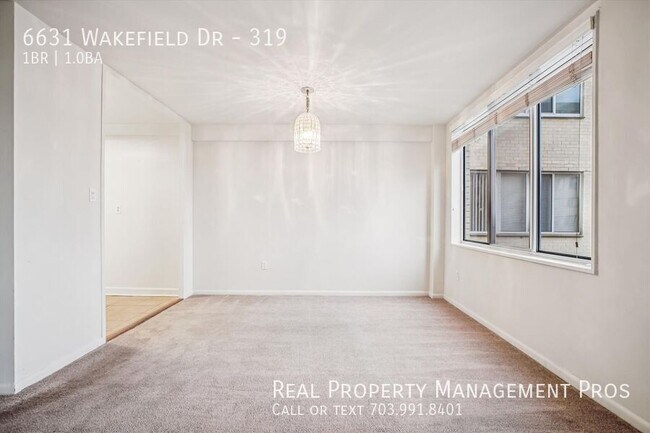 Building Photo - 6631 Wakefield Dr