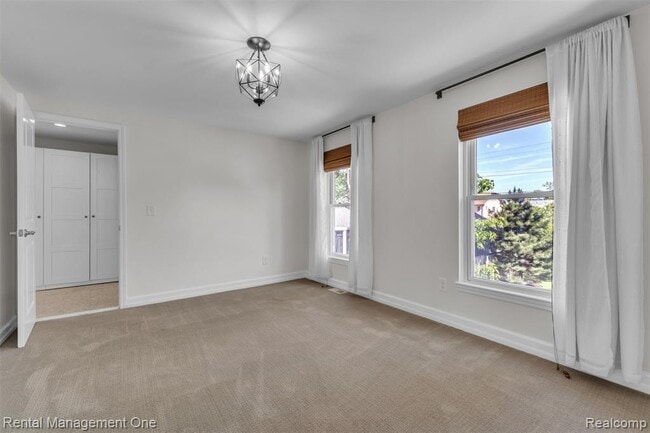 Building Photo - 2711 Dorchester Rd