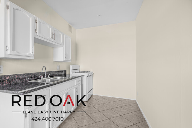 Building Photo - 1518 S Wilton Pl