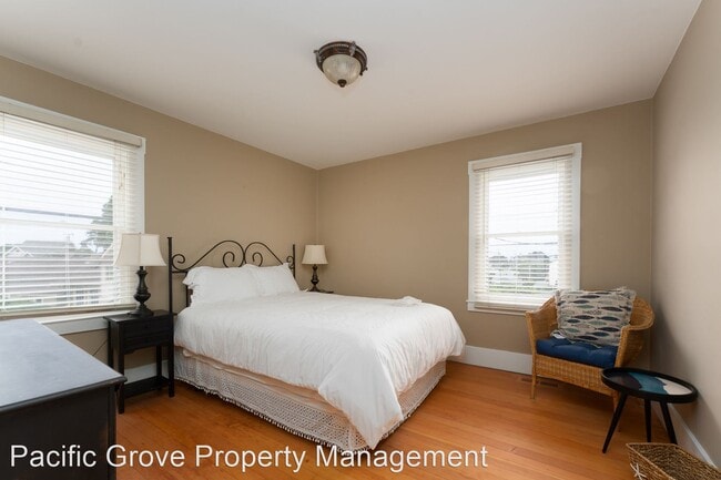 Building Photo - 1 br, 1 bath House - 744 Lighthouse Avenue