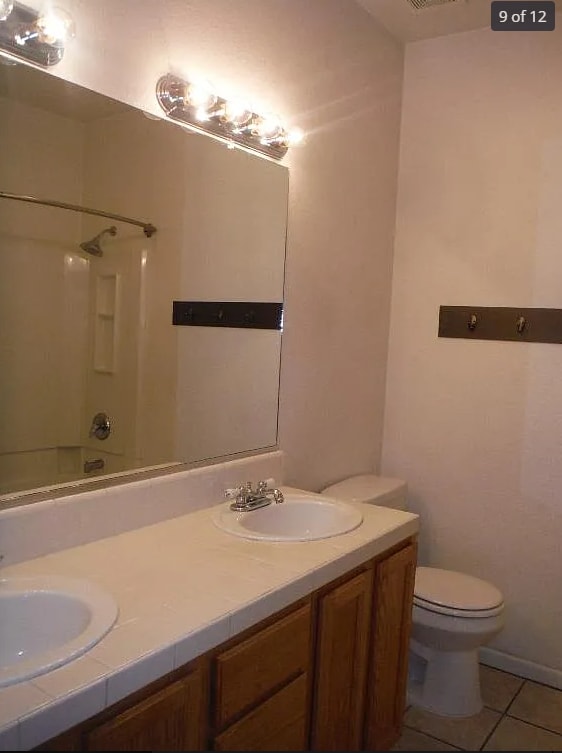 Building Photo - 653 Contenta Ct