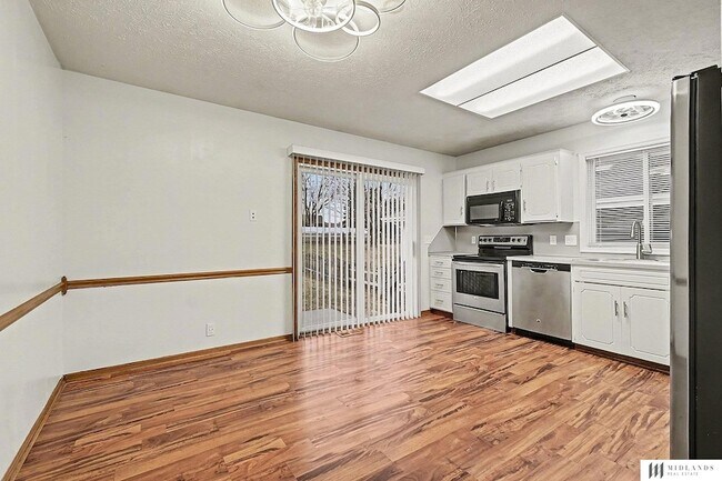 Building Photo - 11617 S 205th St