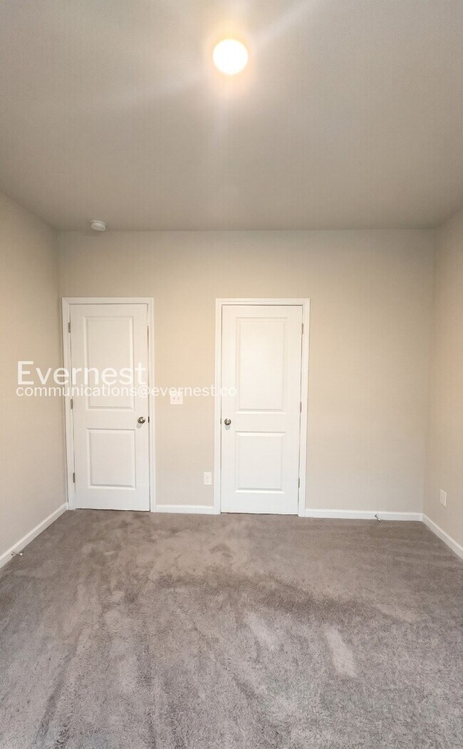 Building Photo - 4-Bed/2-Bath Home/Pet Friendly/Available Now!