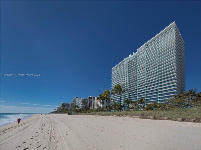 Primary Photo - 10203 Collins Ave