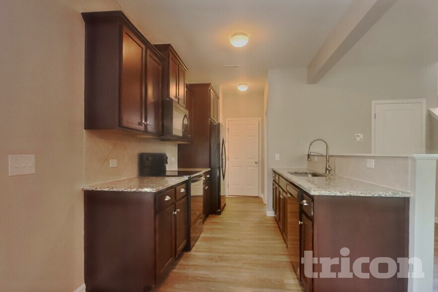 Building Photo - 1335 Bridgton Cape Ct