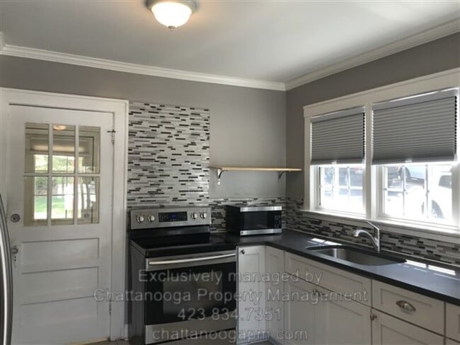 Building Photo - 1108 Ashmore Ave