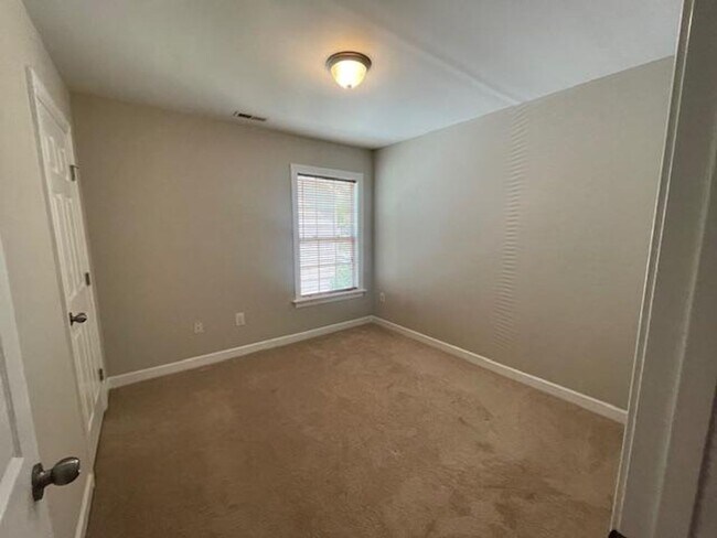 Building Photo - 410 Branchmoor Ct