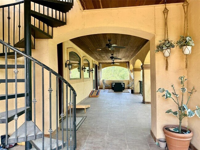 Building Photo - 15214 Lariat Trail