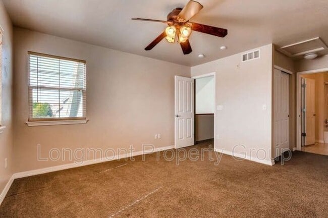 Building Photo - 805 Summer Hawk Dr