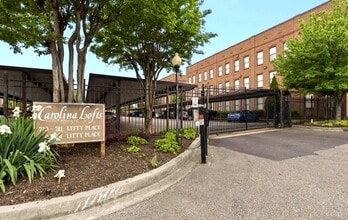 Building Photo - 720 Litty Ct