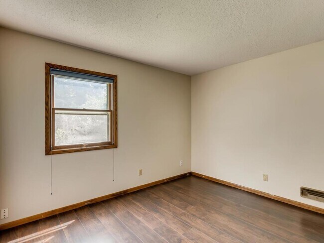 Building Photo - 5417 Emerson Ave S