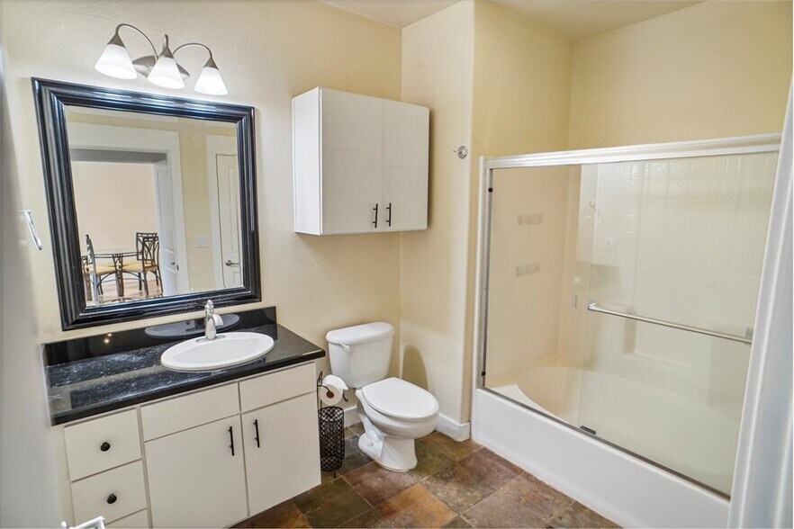 Building Photo - 24535 Town Center Dr