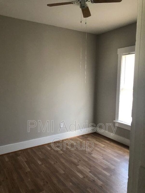 Building Photo - 200 SW 21st St