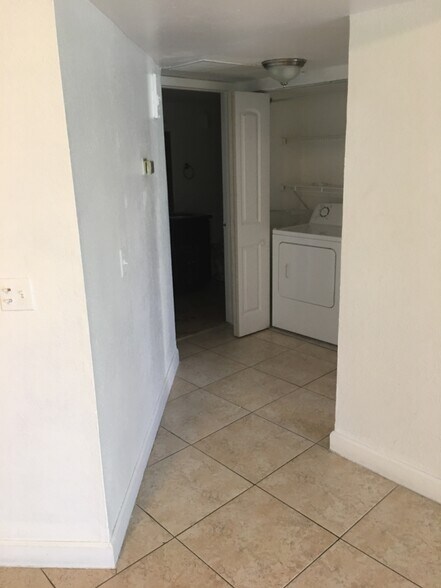 Building Photo - 8215 Lake Dr