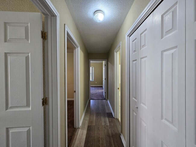 Building Photo - 3804 Littleleaf Ct