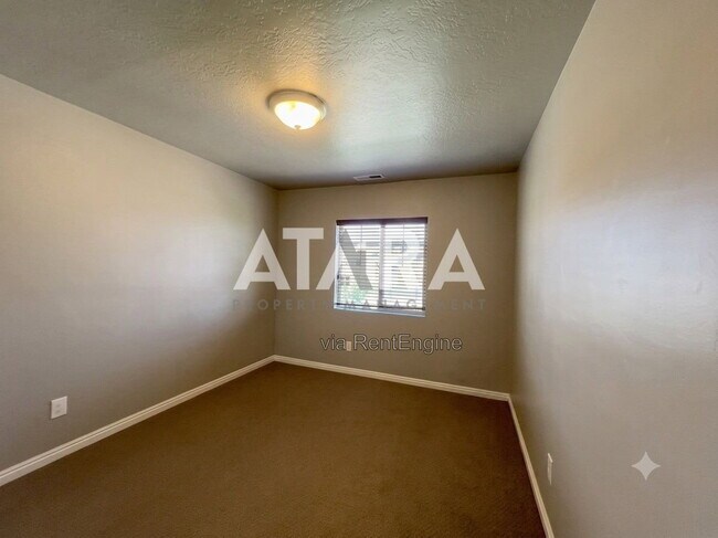 Building Photo - 5285 W Hampstead Ln