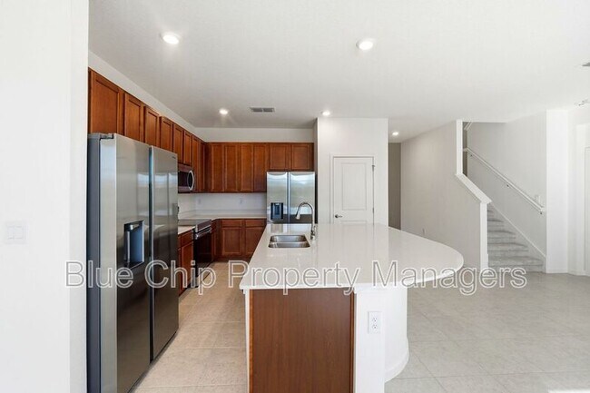 Building Photo - 211 Ballo Dr