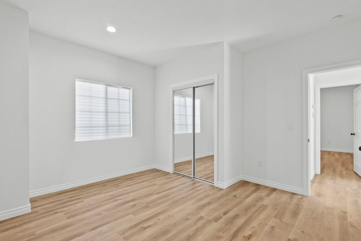 Building Photo - 3666 2nd Ave