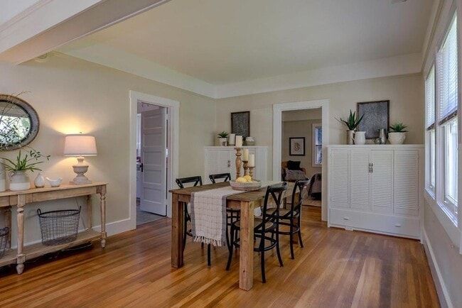 Building Photo - Charming Home next to Co-Op