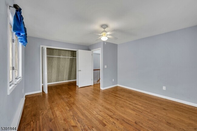Building Photo - 4 Rosewood Ln