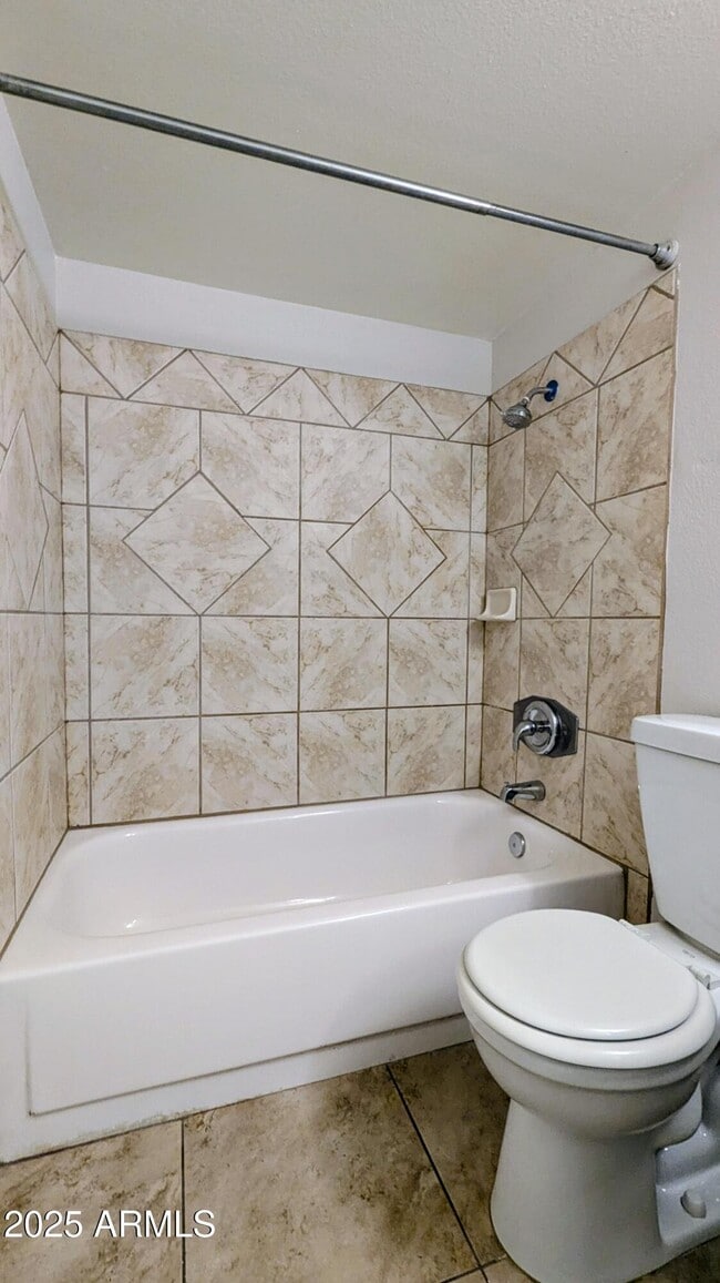 Building Photo - 2228 E Campbell Ave