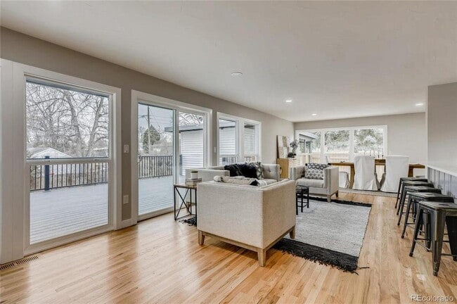 Building Photo - 6676 S Elmwood St