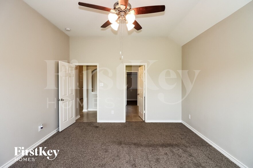 Building Photo - 6211 Kolle Dr